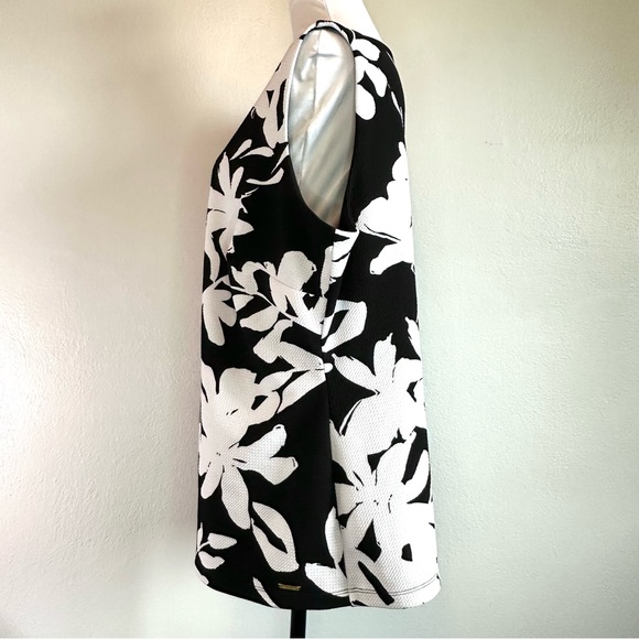 Calvin Klein | Black & White Floral Sleeveless Career Tank Blouse Top Size 1X - Picture 8 of 9
